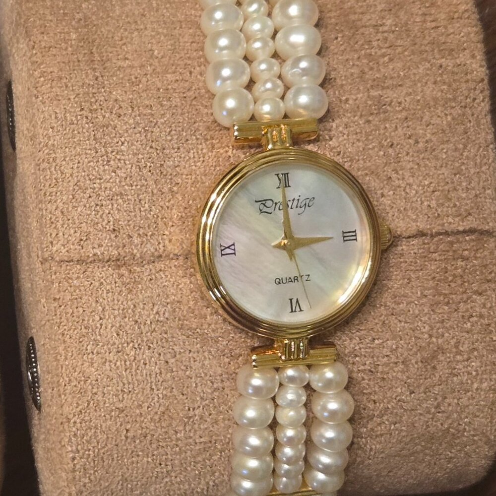 Vintage Prestige Pearl Gold Watch
